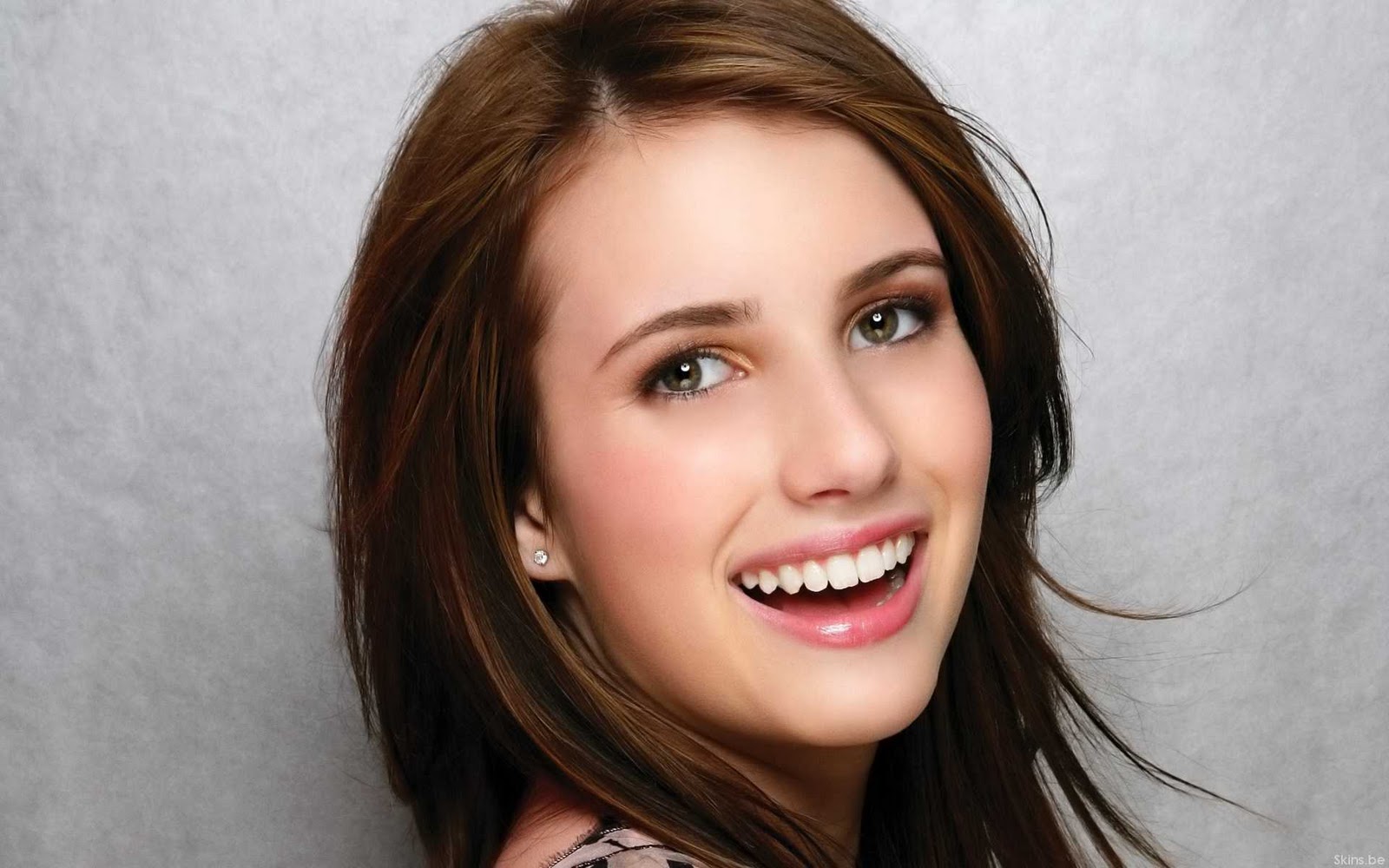 Emma Roberts 